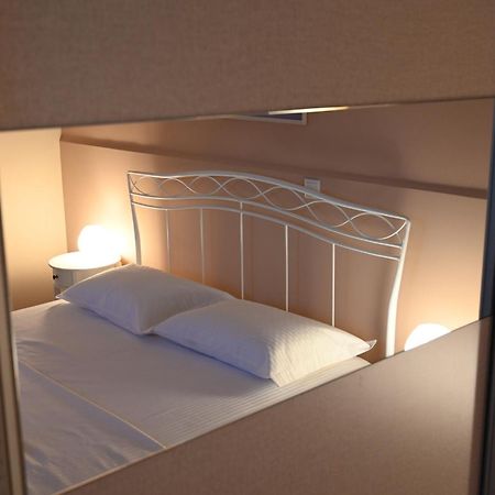 Evita'S Guesthouse Agia Marina Mikrolimanou Eksteriør bilde