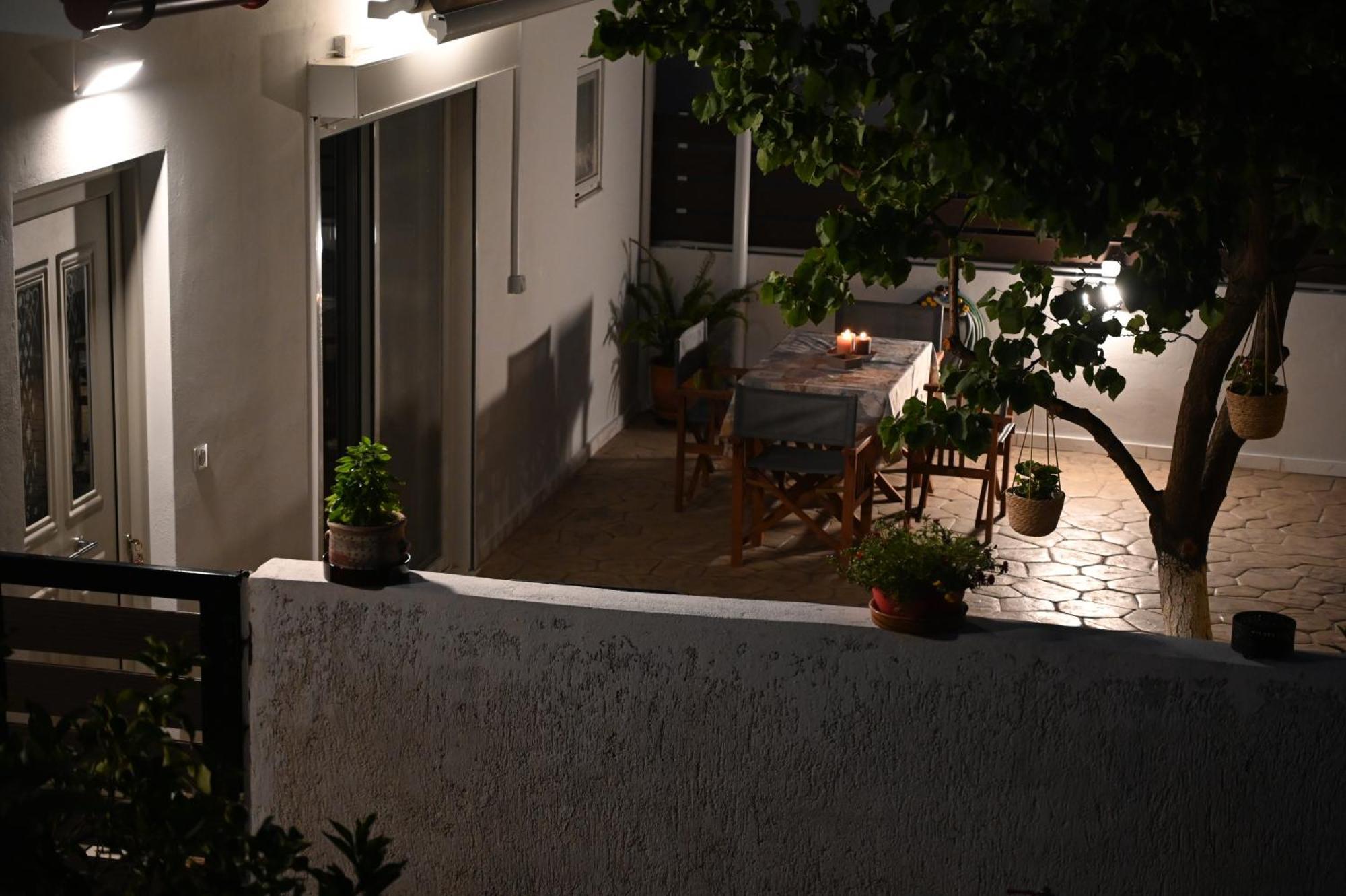 Evita'S Guesthouse Agia Marina Mikrolimanou Eksteriør bilde